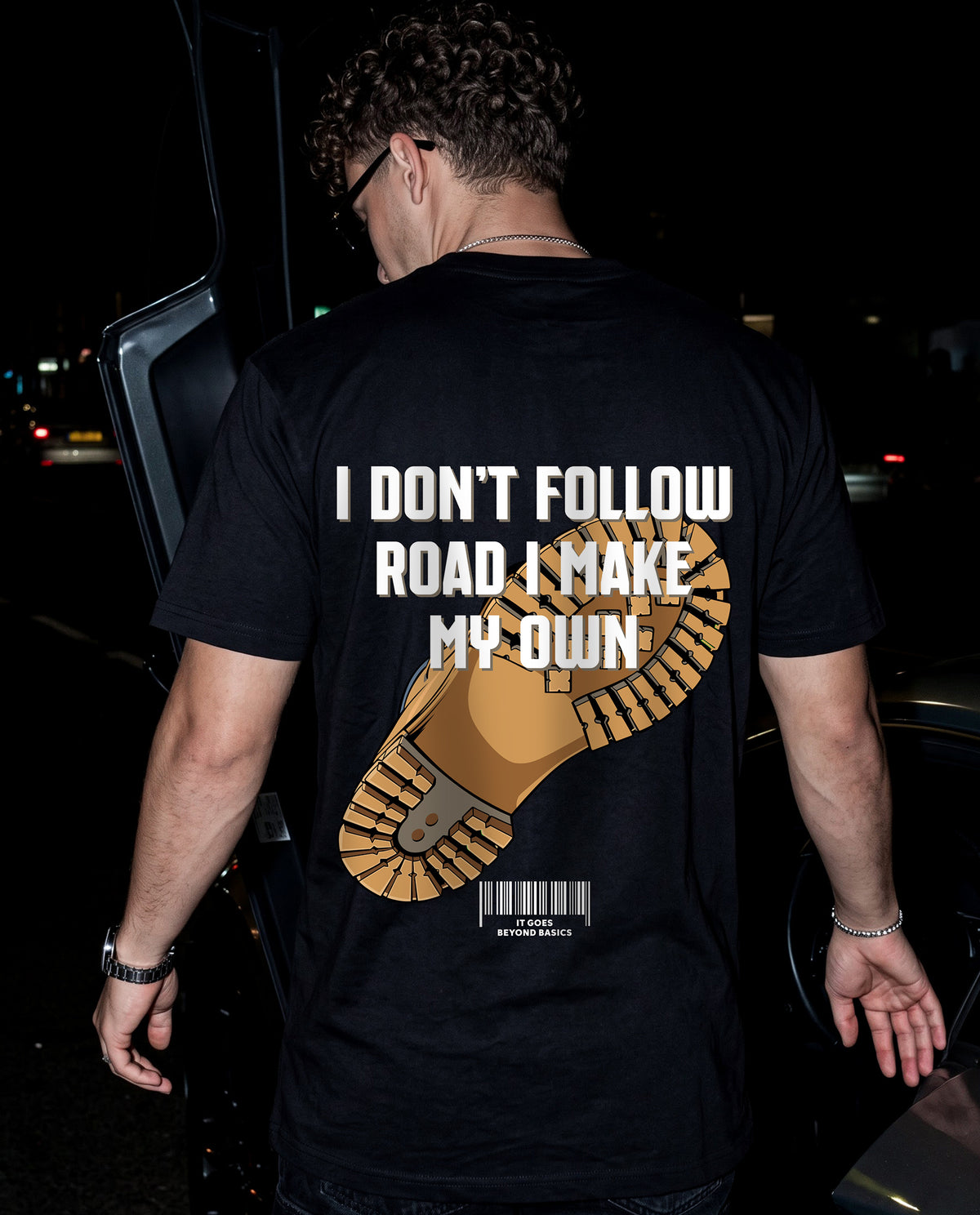I Don't follow the road - Men Regular Fit Tees